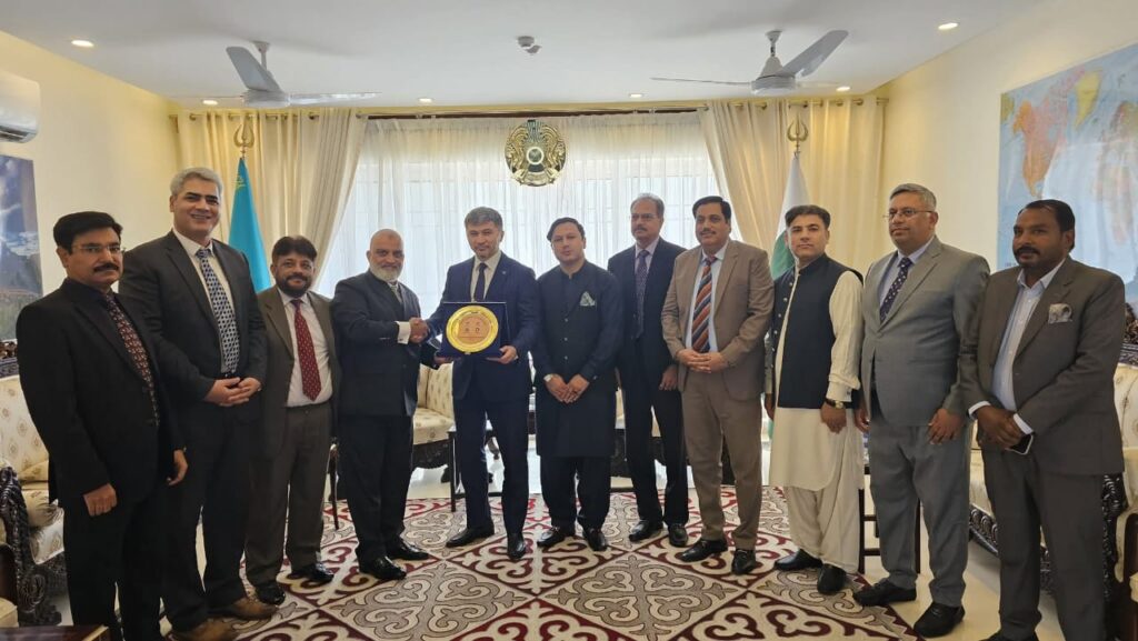The Ambassador of Kazakhstan to Pakistan, H.E. Mr. Yerzhan Kistafin, held a meeting with prominent businessmen from Islamabad