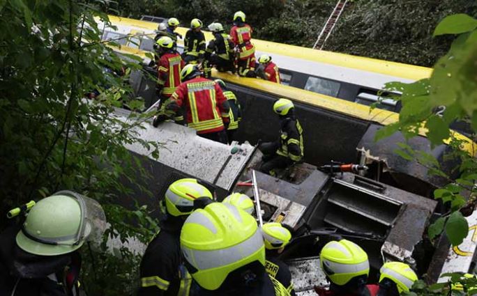 Three dead, several injured after train derails in Germany
