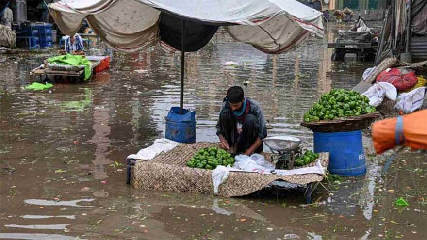 Rain in Lahore, other cities disrupts life, causes power outages