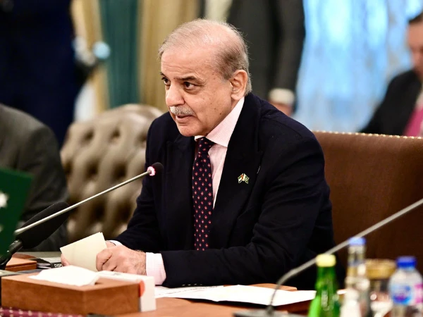 Govt to shift all transactions to cashless, digital system: PM Shehbaz
