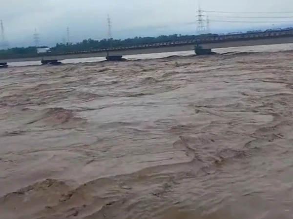 Floods wreak havoc in Punjab, thousands evacuated, Ravi rises to dangerous levels, 11 dead