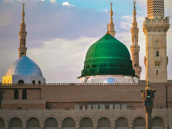 3 holidays on the occasion of Milad-un-Nabi (ﷺ) in Kuwait; also a holiday in the Emirates