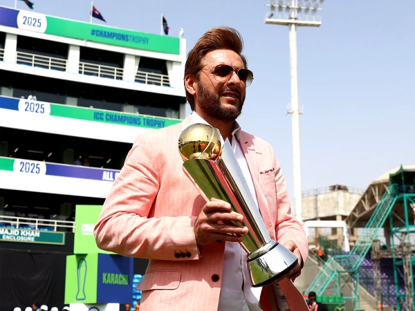 Decision to award top national awards to Shahid Afridi and other players
