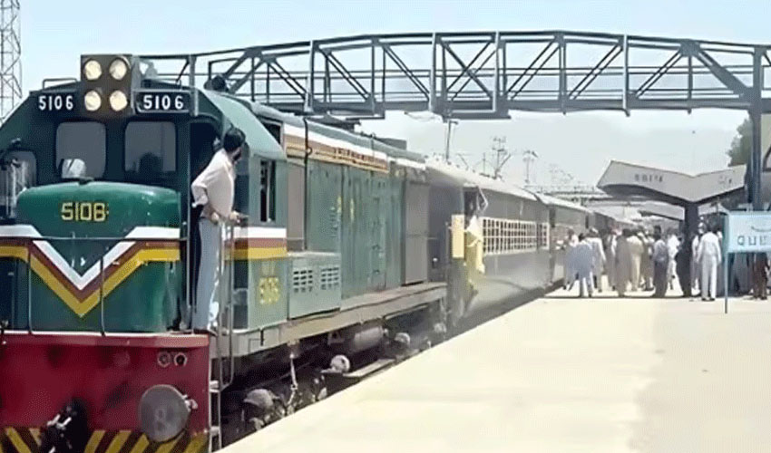 Jaffar Express escapes blast near Sibi railway track