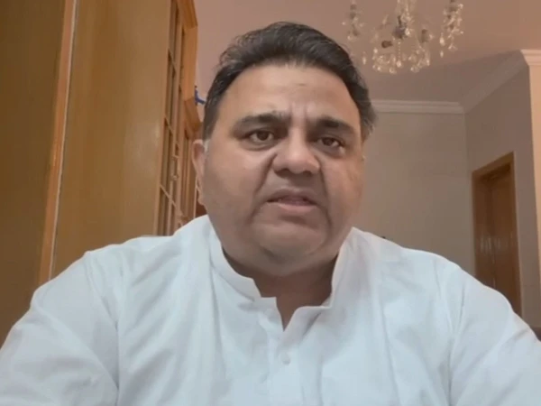 Fawad Chaudhry decries ban on Sohail Afridi's meeting with Imran Khan
