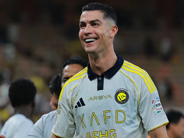 Ronaldo becomes the first trillionaire footballer in history