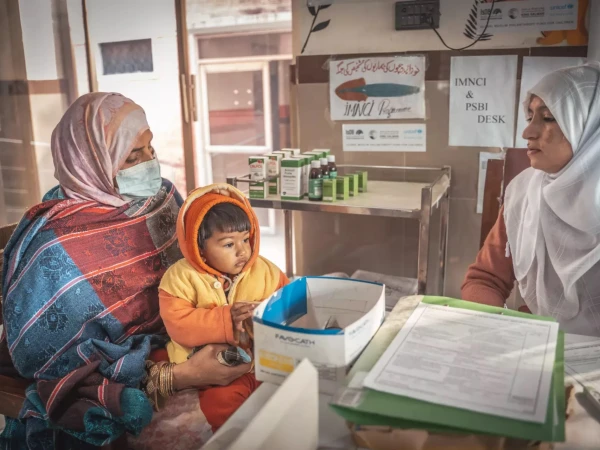 Dry weather in Karachi leads to increase in diseases like asthma and allergies
