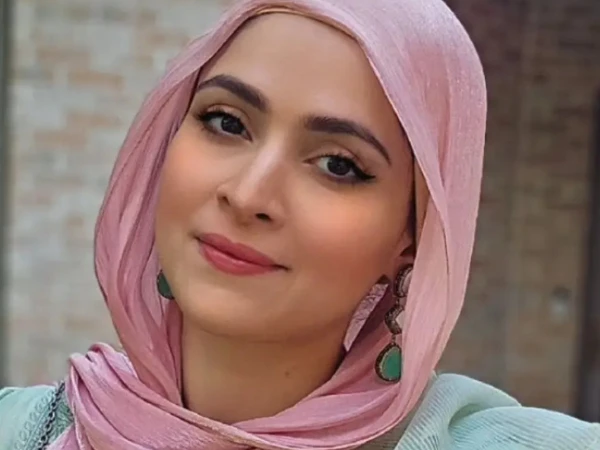 Areej Fatima lashes out at those criticizing the hijab