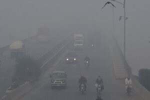 Winds from east make Lahore most polluted city of world