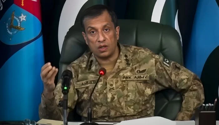 Afghan forces use unprovoked fire to facilitate terrorists sneaking into Pakistan: ISPR DG