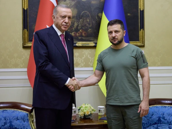 Ukrainian President to visit Turkey tomorrow to revive peace talks