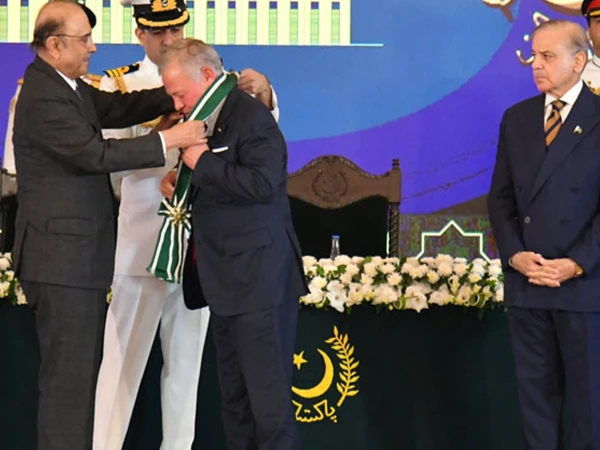 President confers highest civilian award on King Abdullah of Jordan