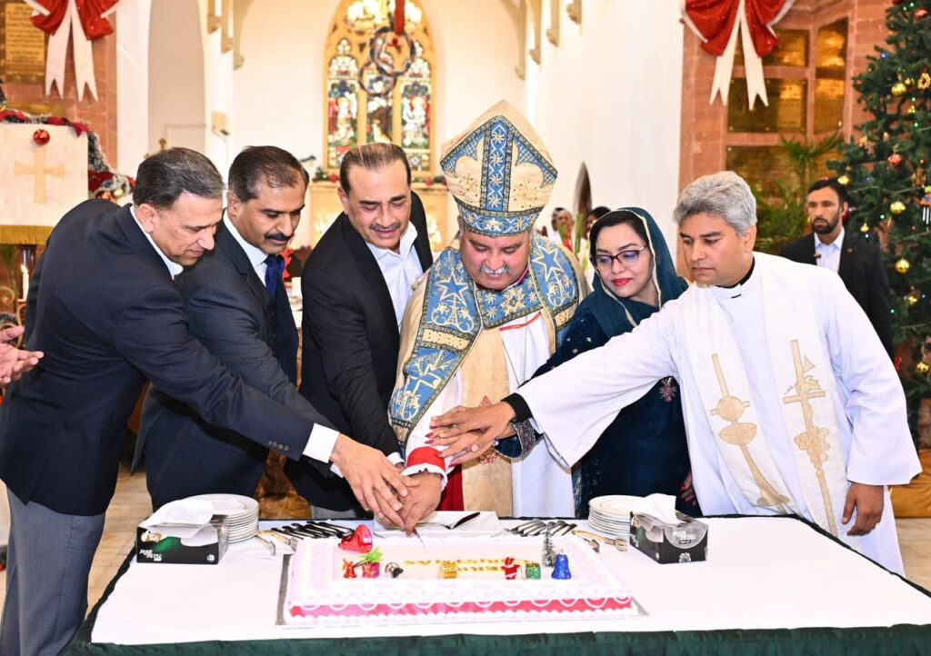 Field Marshal Syed Asim Munir, NI (M), HJ, COAS & CDF, attended the Christmas celebrations at Christ Church in Rawalpindi