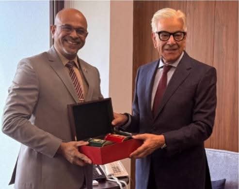 Sri Lankan High Commissioner Meets Pakistan’s Defence Minister