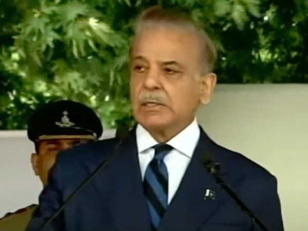 Meeting chaired by Prime Minister; Decision to increase industrial production and exports through national tariff policy