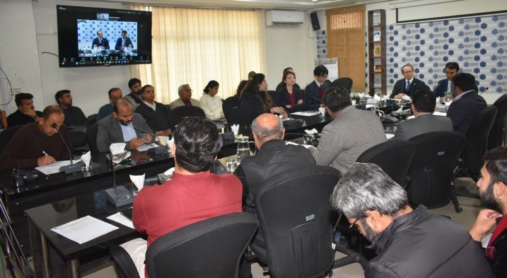 Bangladesh’s ‘East Asian Model’ outperforms regional peers in exports: Prof Yamagata