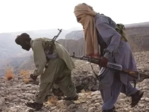 Armed men open fire at crushing plant in Barkhan, abduct 3 workers, attack police post