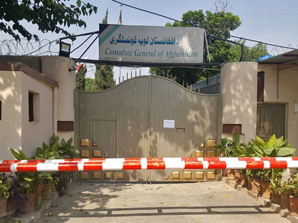 KP government contacts Afghan consulate to return over 1,000 people stranded in Afghanistan