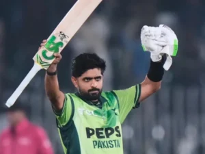 Babar Azam becomes the first player to complete 4,000 runs in PSL