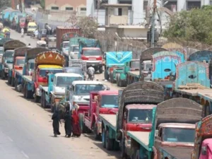 The effects of rising petrol prices are starting to show, transporters announce a 65% increase in fares