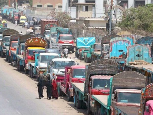 The effects of rising petrol prices are starting to show, transporters announce a 65% increase in fares