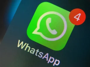 What changes is WhatsApp going to make to the Status feature?