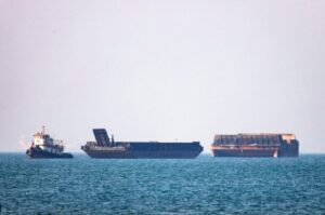 Hormuz shipping traffic falls to multi-week low amid renewed US-Iran strikes