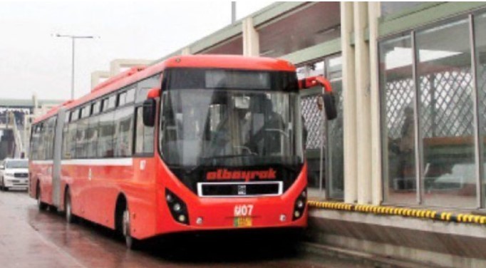 Islamabad, Rawalpindi Metro bus service restored, employees end protest