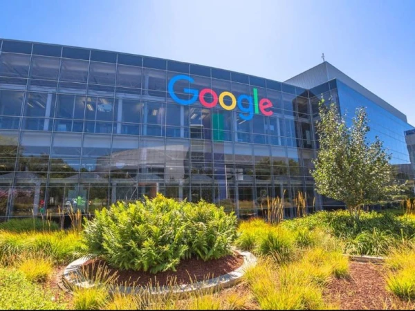 Google deals a major shock to Meta, with new restrictions on the use of Gemini AI