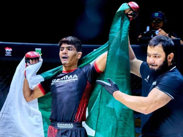 Pakistani athletes bring glory to the country by winning gold medals in another global event