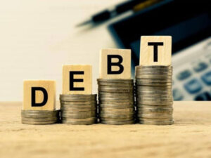 Pakistan’s debt burden has increased, increasing by 5,904 billion in one year