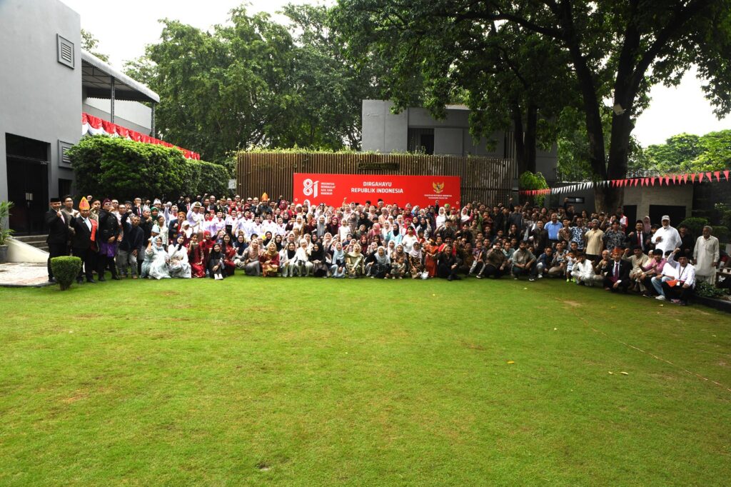 Red-White Succesfully Raised, Indonesian Community in Pakistan Grateful for Independence