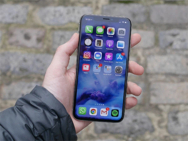 Apple makes important decision regarding iPhone X