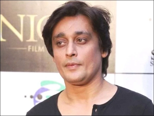Case filed against actor Sahir Lodhi for allegedly extorting millions of rupees from a widow