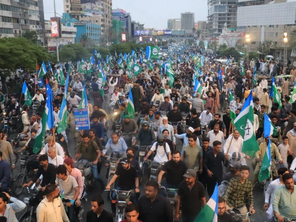 Jamaat-e-Islami will hold sit-ins in all four provinces today against the petroleum levy, blocking roads by placing containers in Karachi