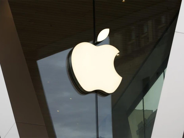 Apple likely to open office in Pakistan after Google