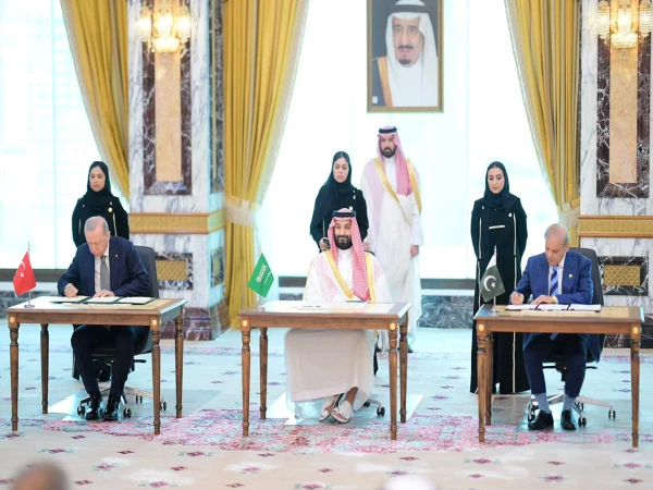 May the agreement reached in the shadow of the Two Holy Mosques prove to be a shield of peace for future generations, says Prime Minister
