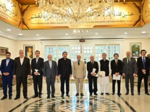Iranian Industry Minister meets PM; agrees to increase border trade, harmonise logistics and customs procedures