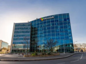 Microsoft offers big financial offer to employees leaving the company
